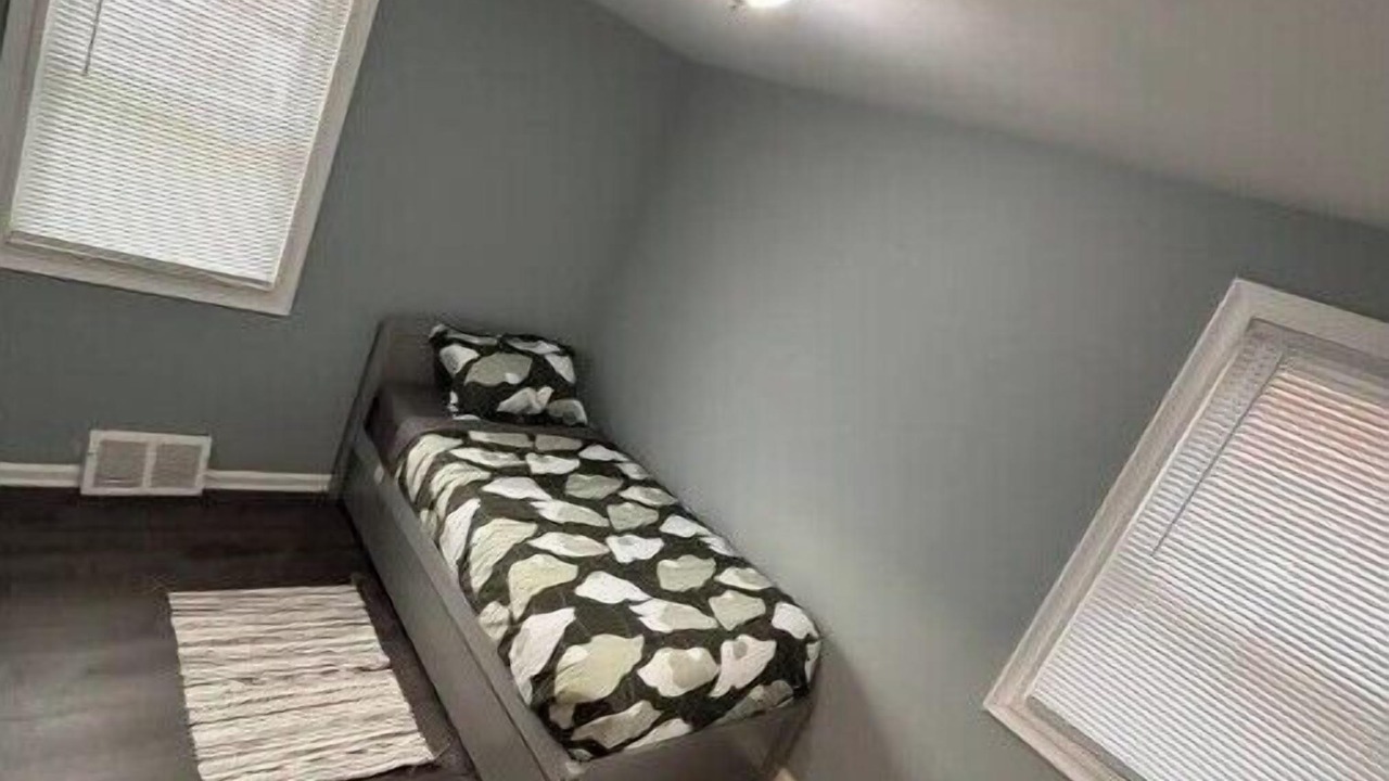 Photo of Bedroom in Lincoln Park