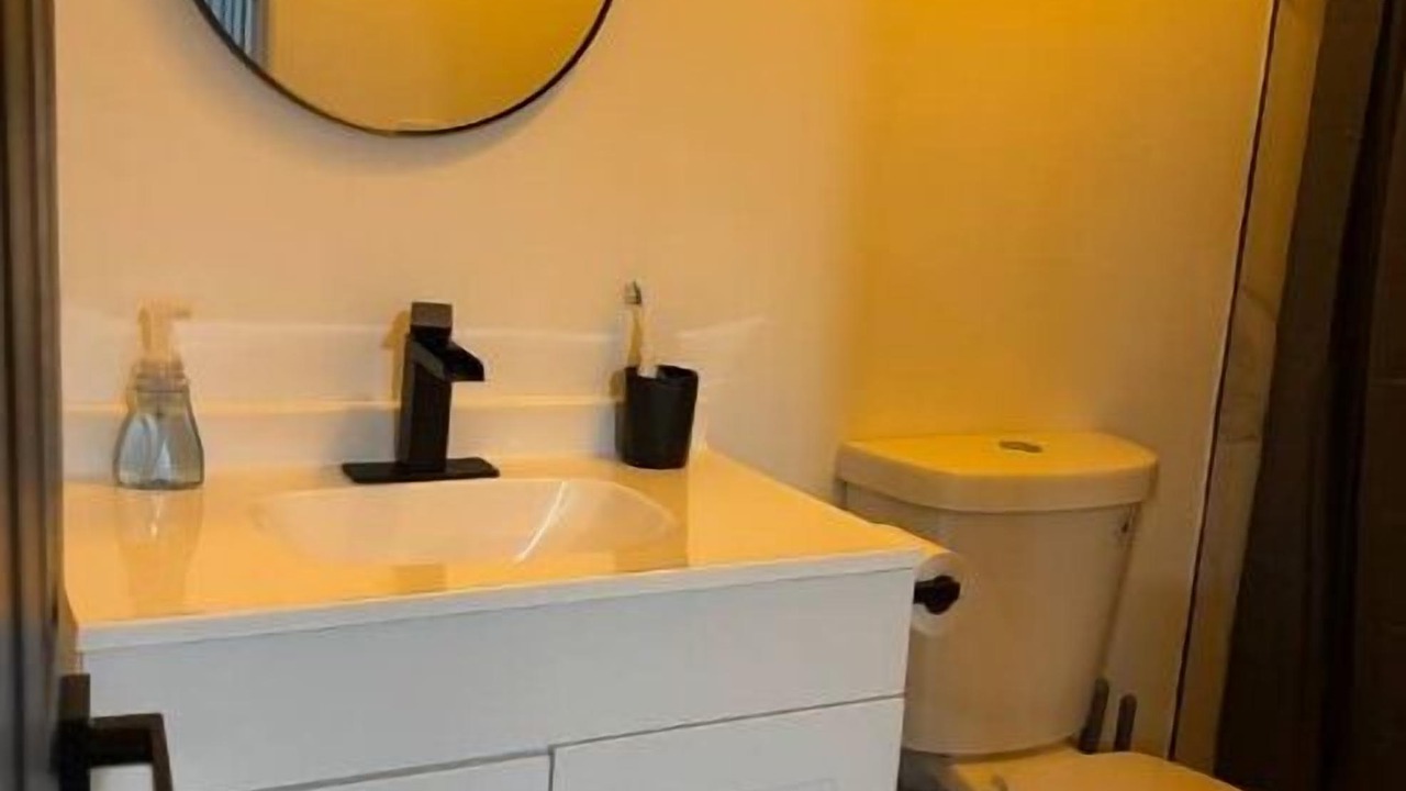 Photo of Bathroom in Lincoln Park