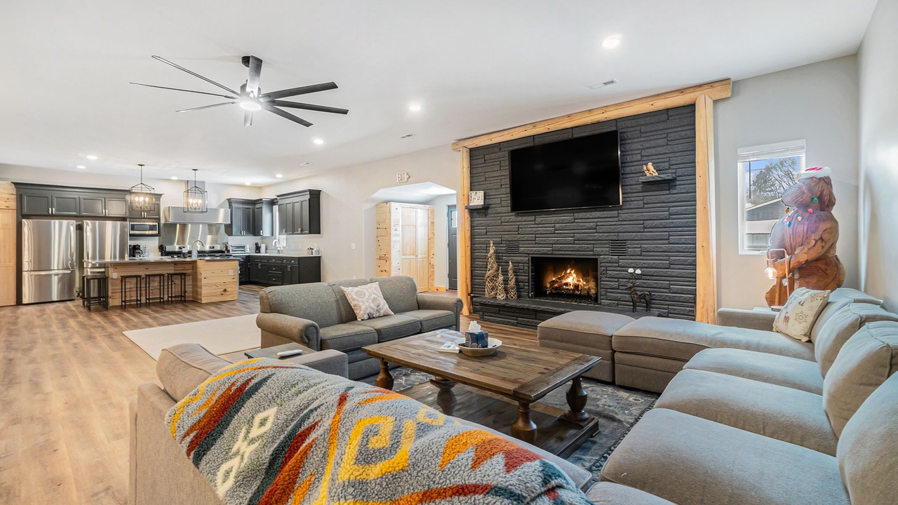Photo of Livingroom in Lewiston