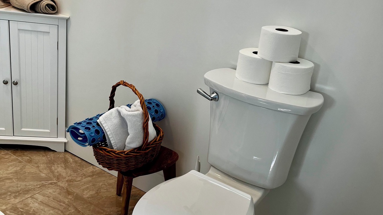 Photo of Bathroom in Levering