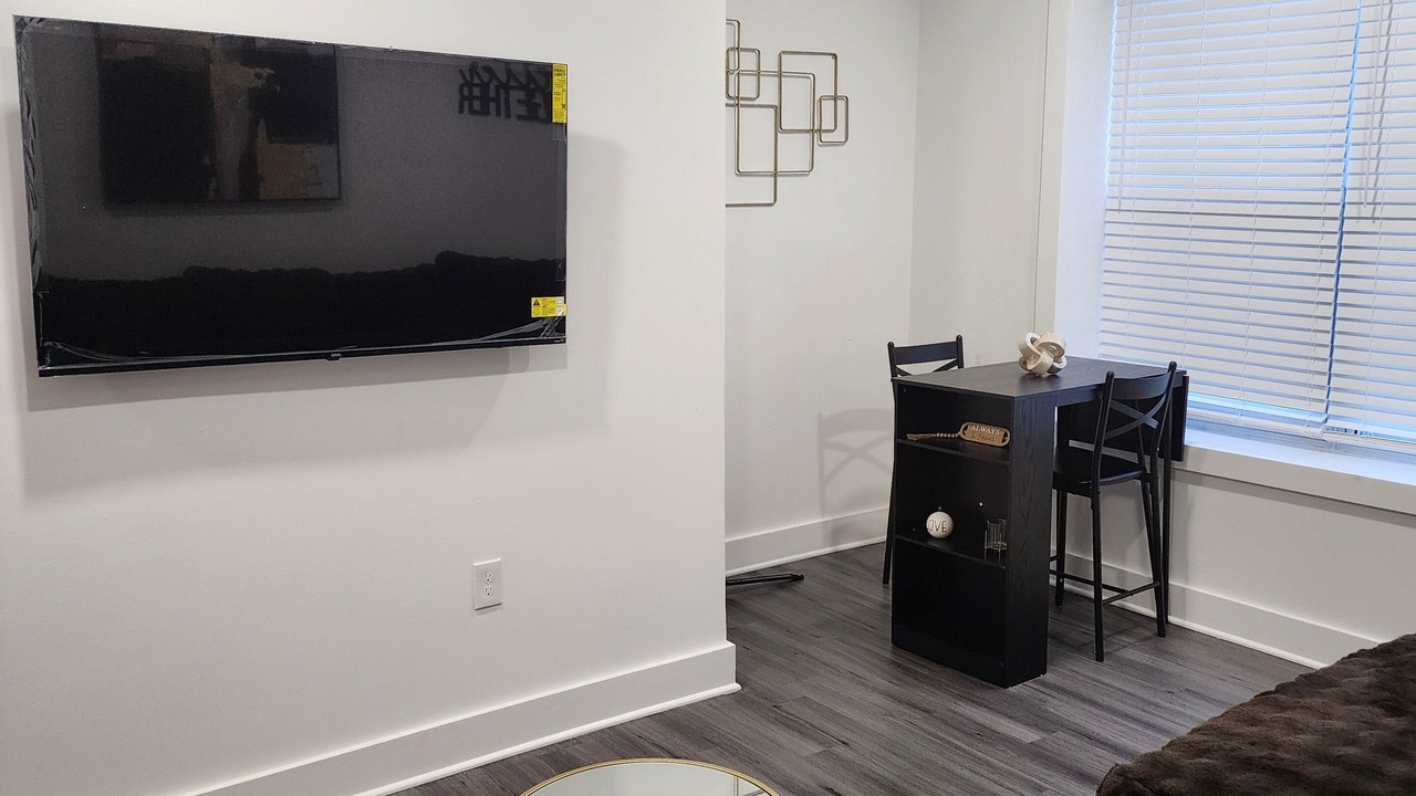 Photo of Livingroom in Midtown