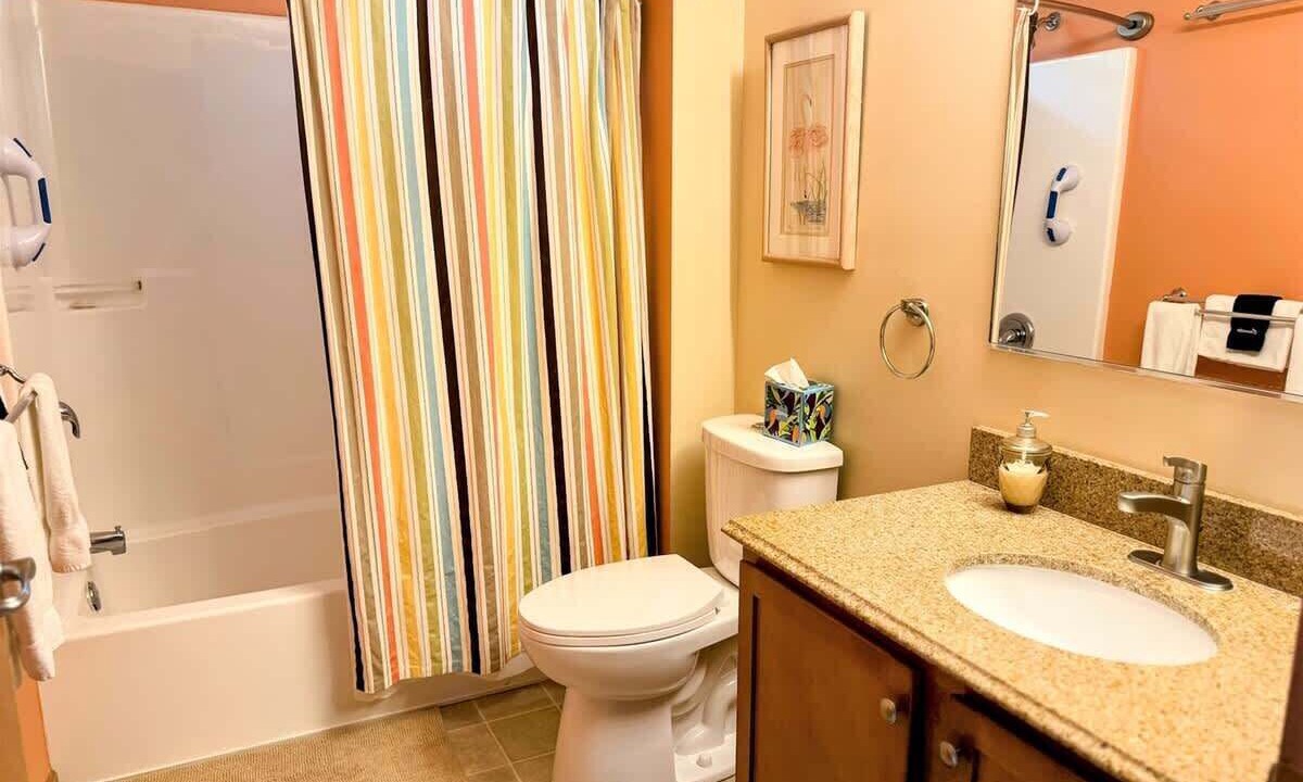 Photo of Bathroom in Miami Park