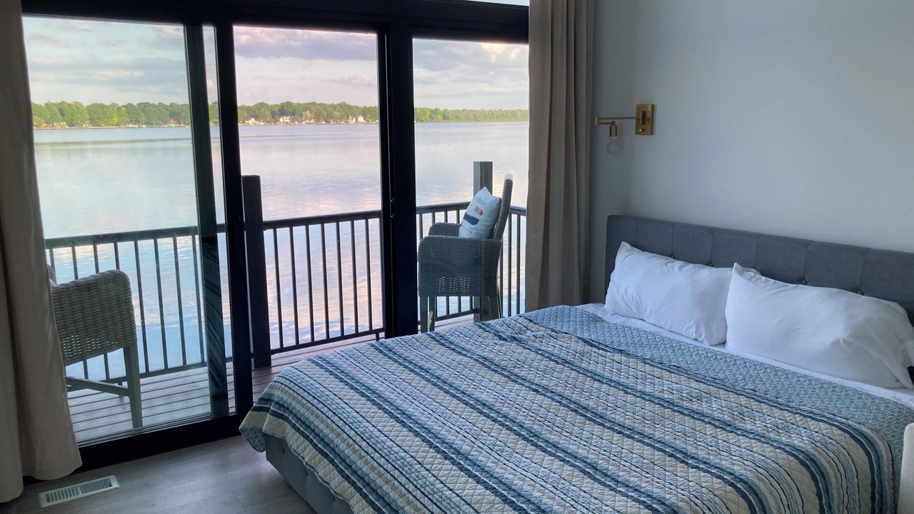 Photo of Bedroom in Cloverdale