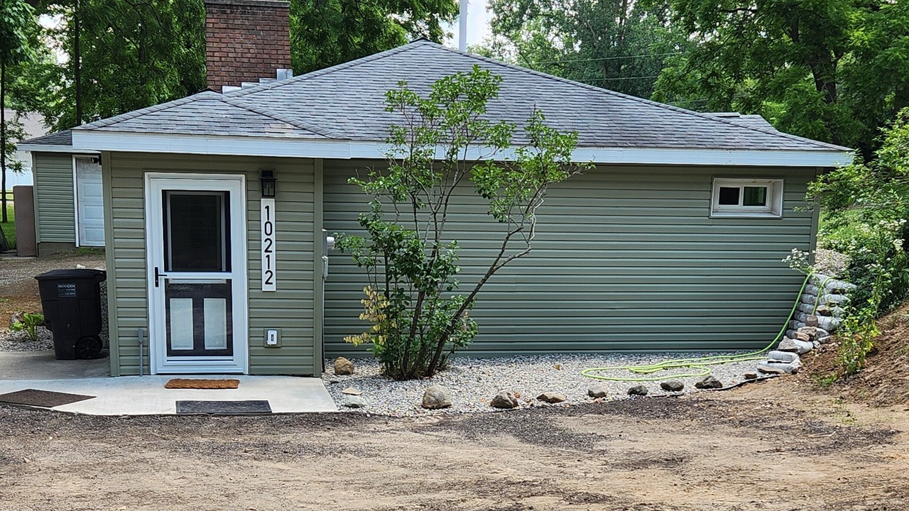 Photo of Outdoor in Grass Lake
