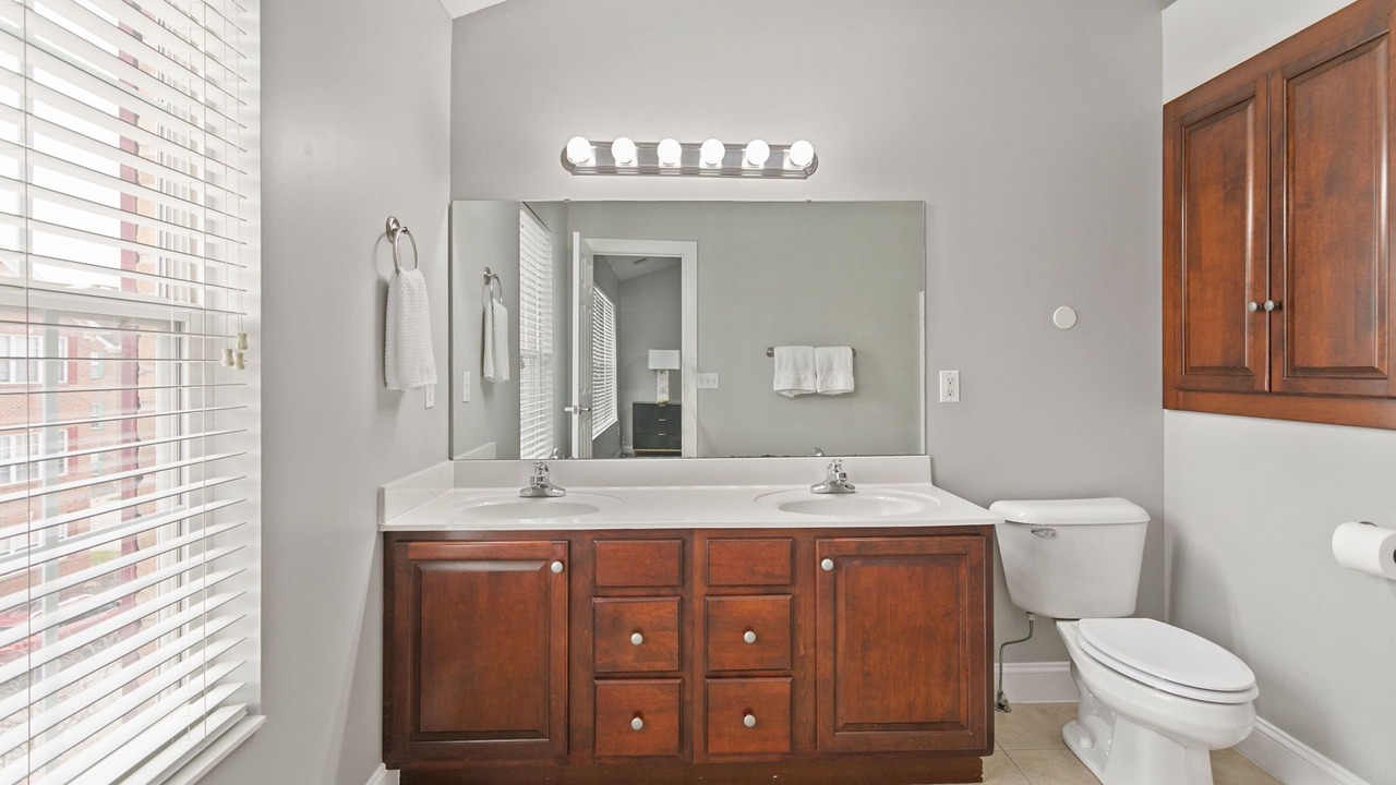 Photo of Bathroom in Roseland