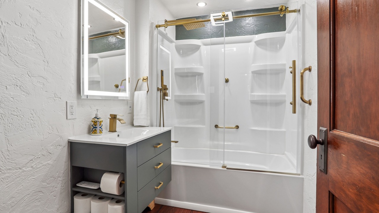 Photo of Bathroom in Green Bay