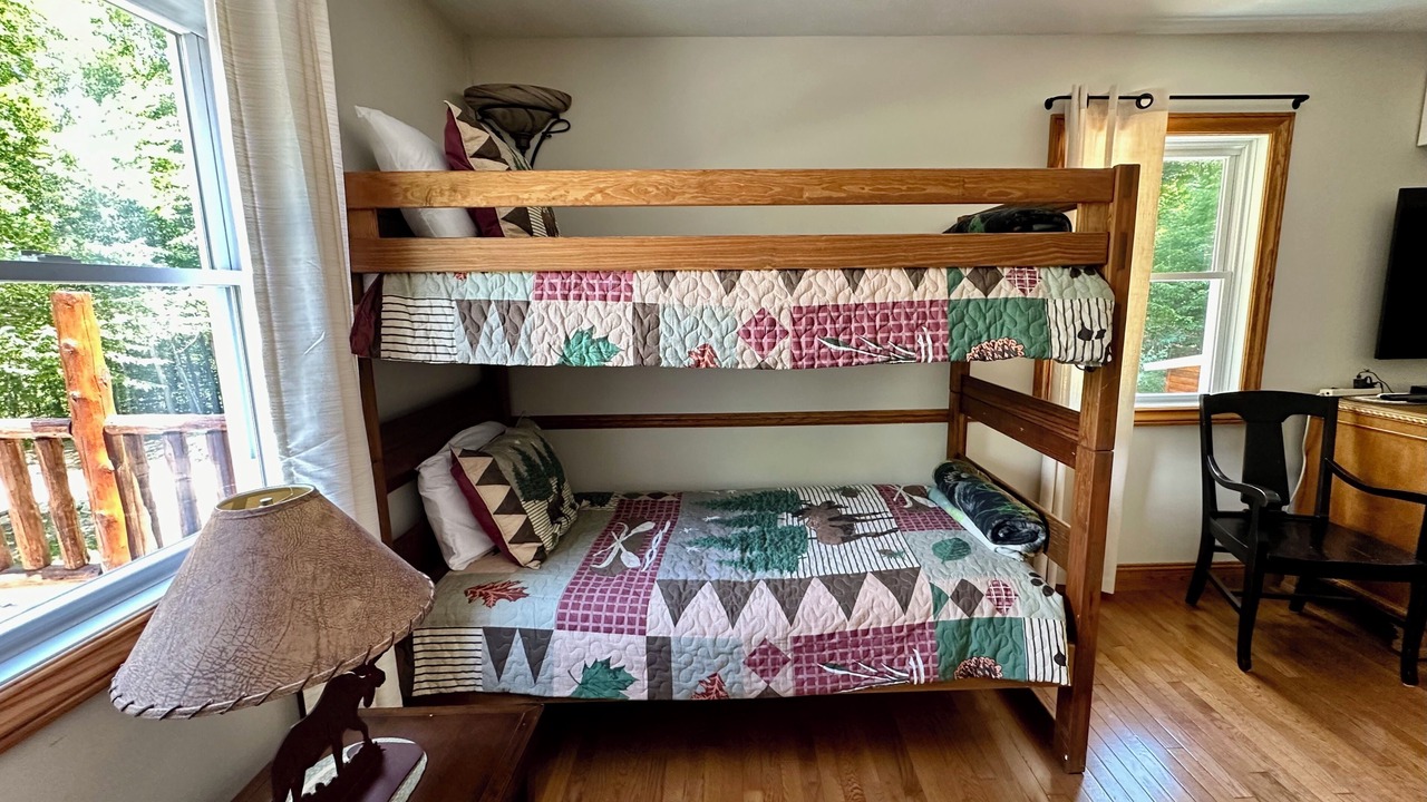 Photo of Bedroom in Central Lake