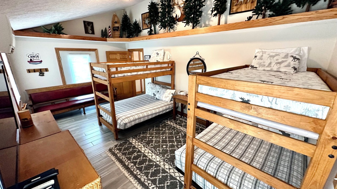 Photo of Bedroom in Central Lake
