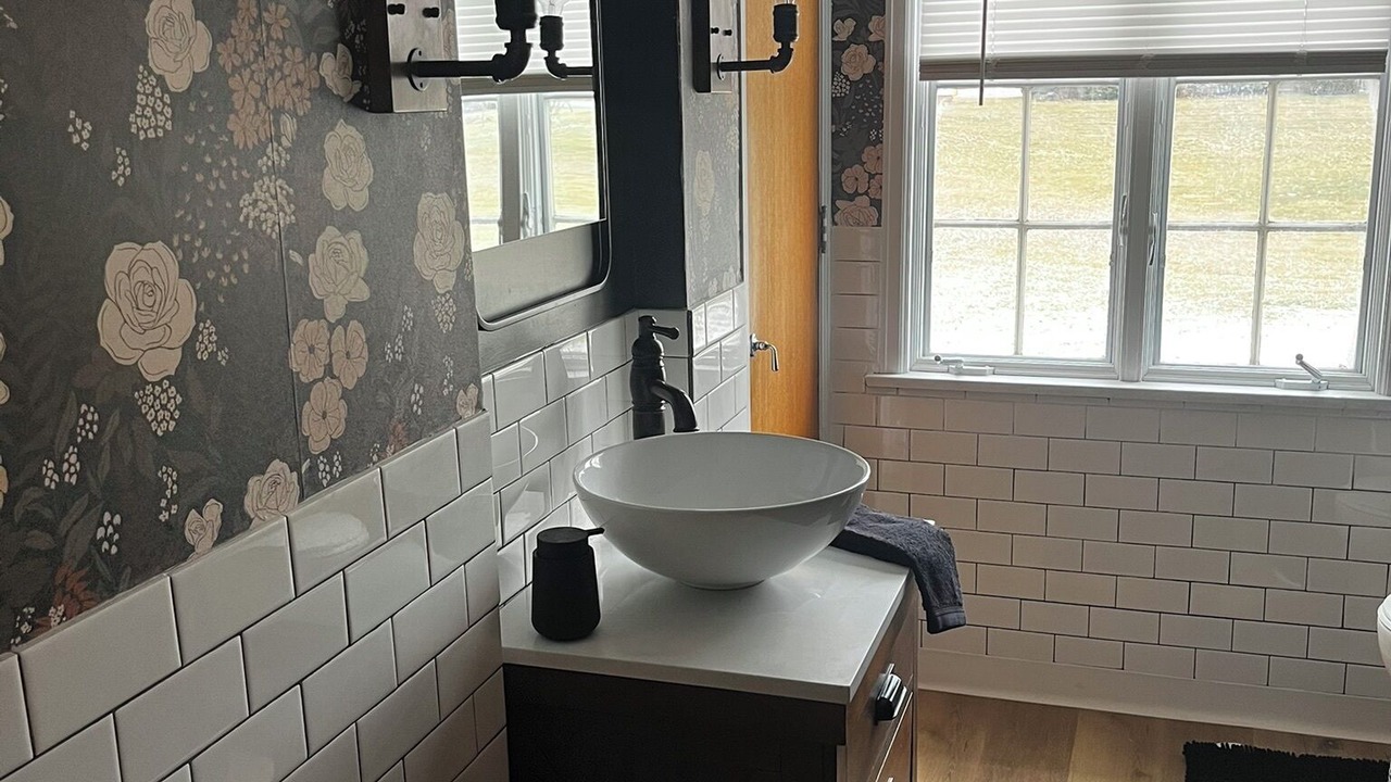 Photo of Bathroom in Adrian