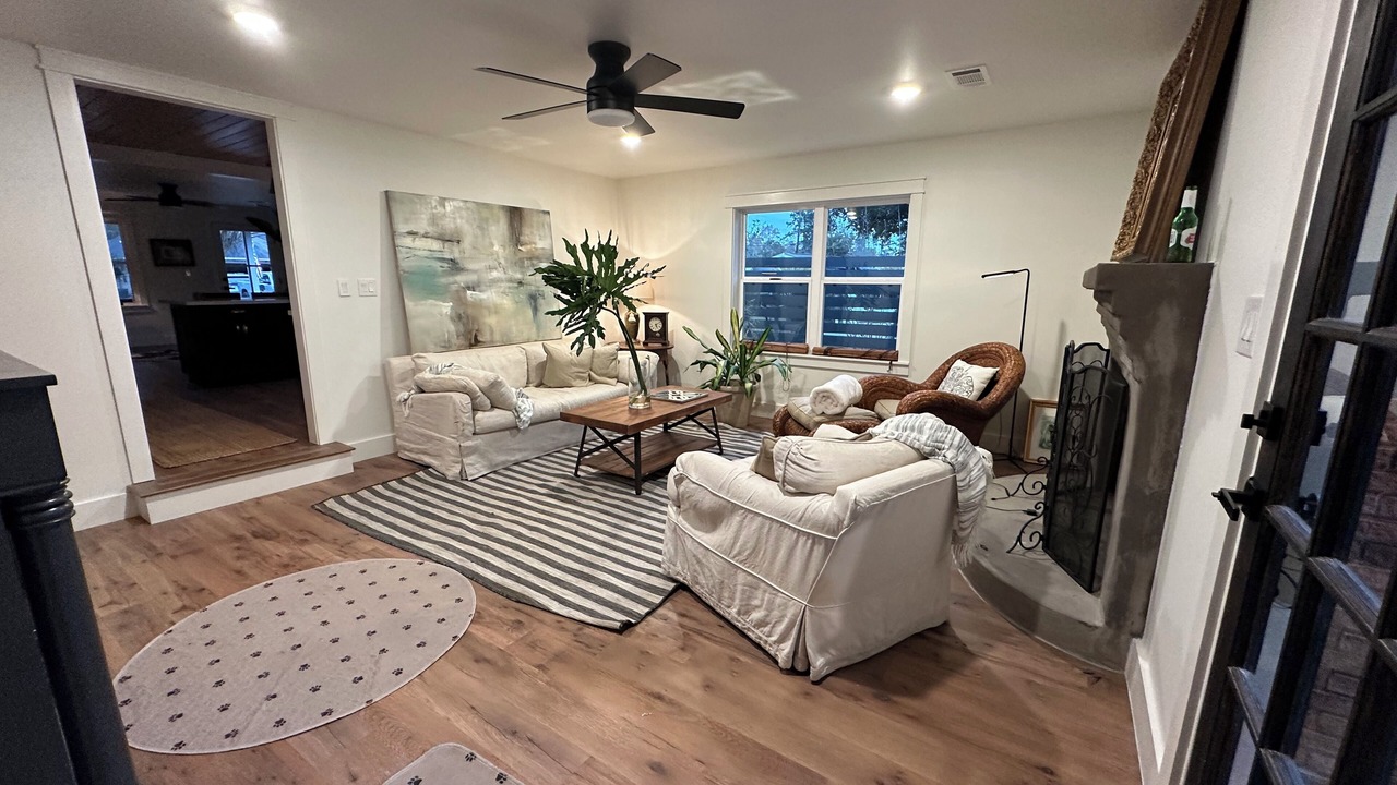 Photo of Livingroom in Mandeville