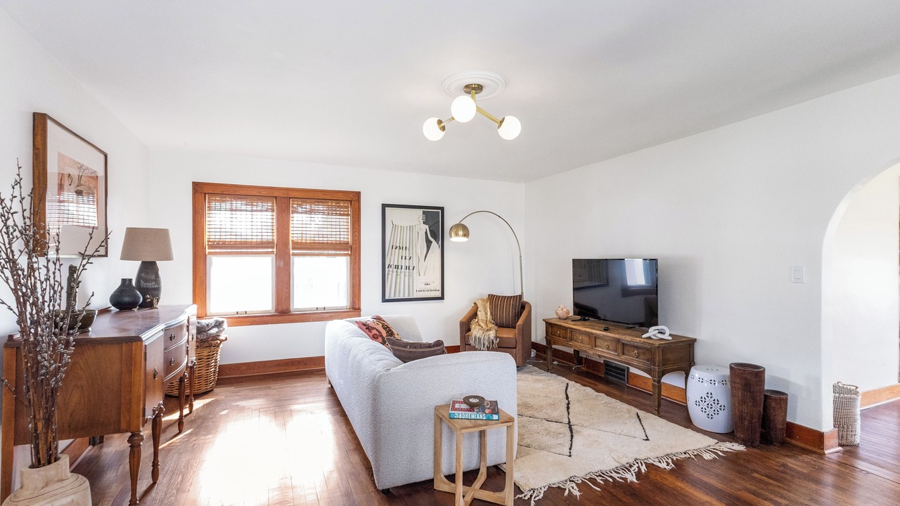 Photo of Livingroom in Three Oaks