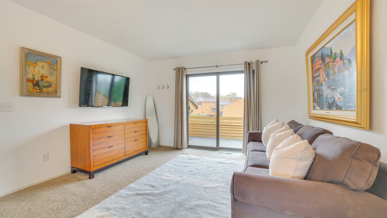Photo of Livingroom in Harbor Springs
