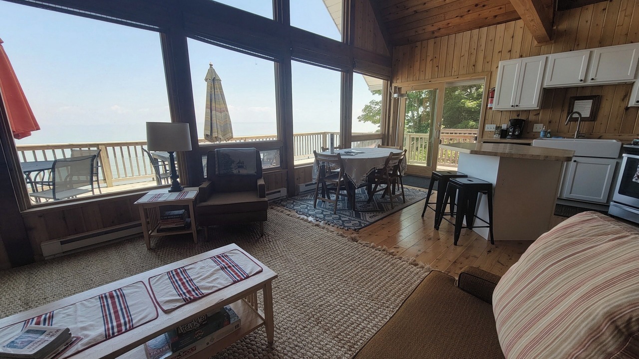 Photo of Livingroom in Beaver Island