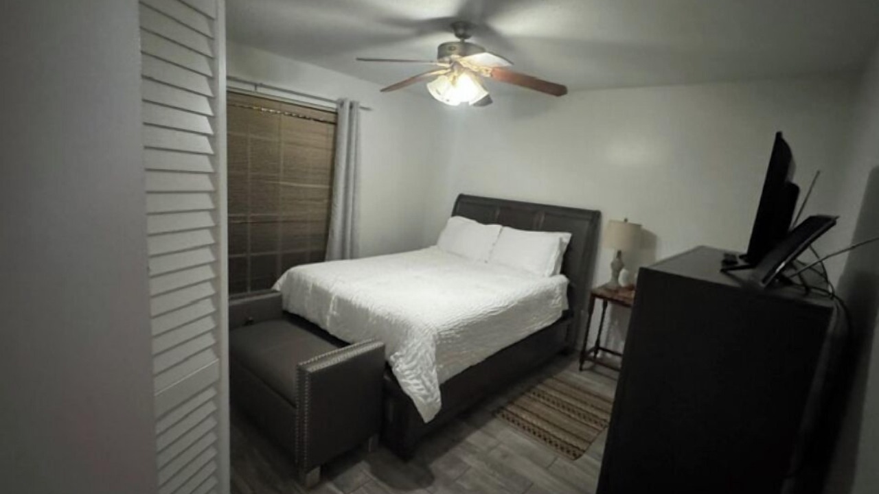 Photo of Bedroom in Old Aurora