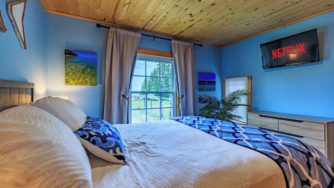 Photo of Bedroom in Cheboygan