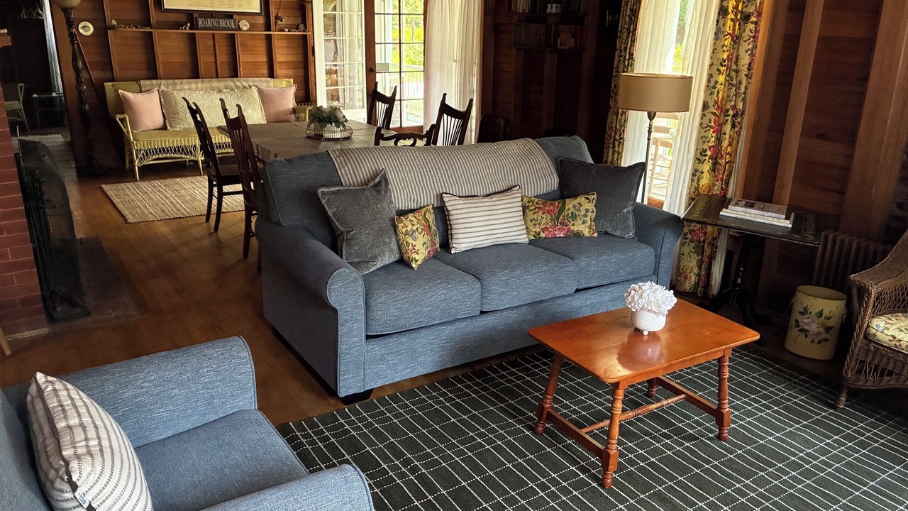 Photo of Livingroom in Roaring Brook