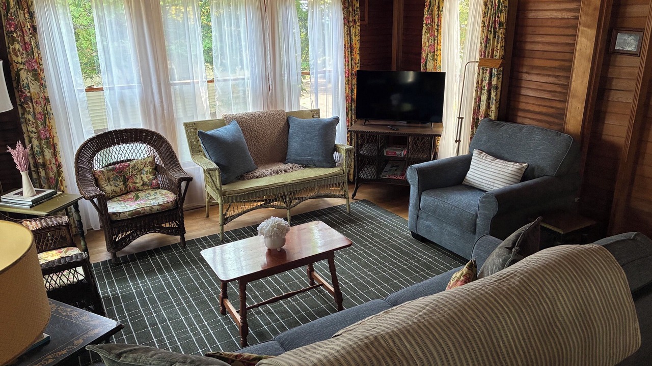 Photo of Livingroom in Roaring Brook