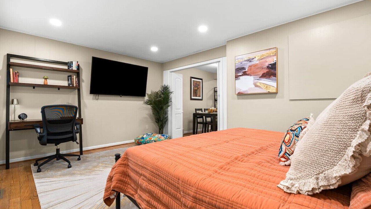Photo of Bedroom in Dearborn