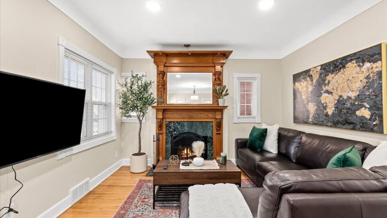 Photo of Livingroom in Dearborn
