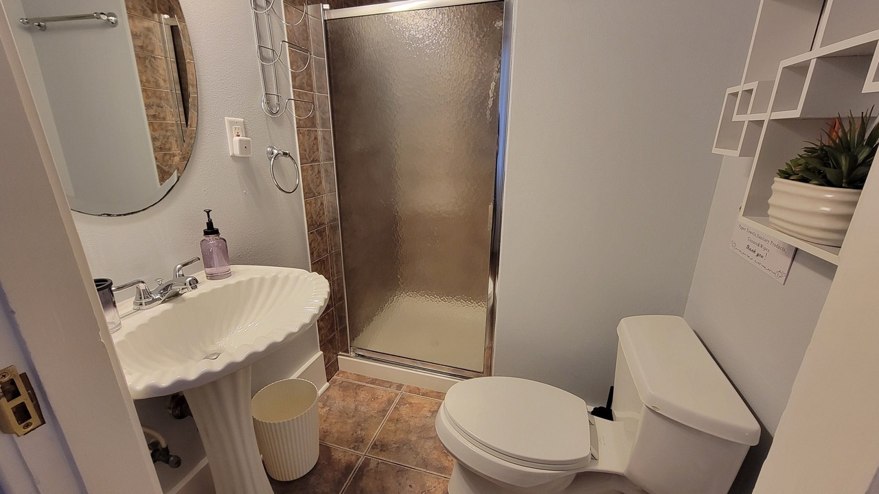 Photo of Bathroom in East Carrollton