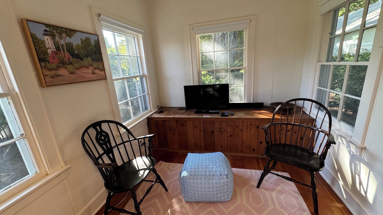 Photo of Bedroom in Lake Leelanau