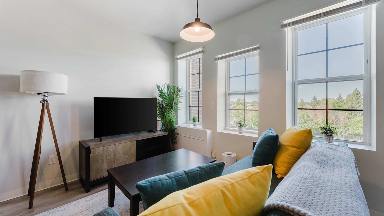 Photo of Livingroom in New Center Detroit