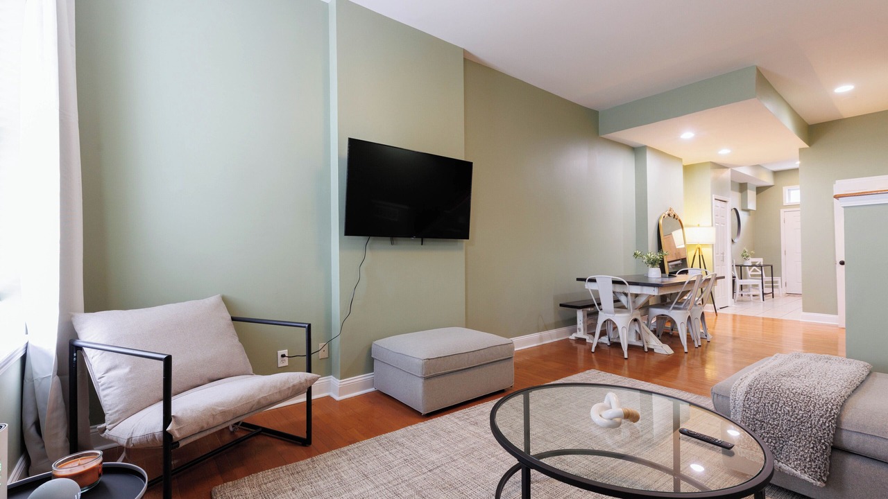 Photo of Livingroom in Near Southside