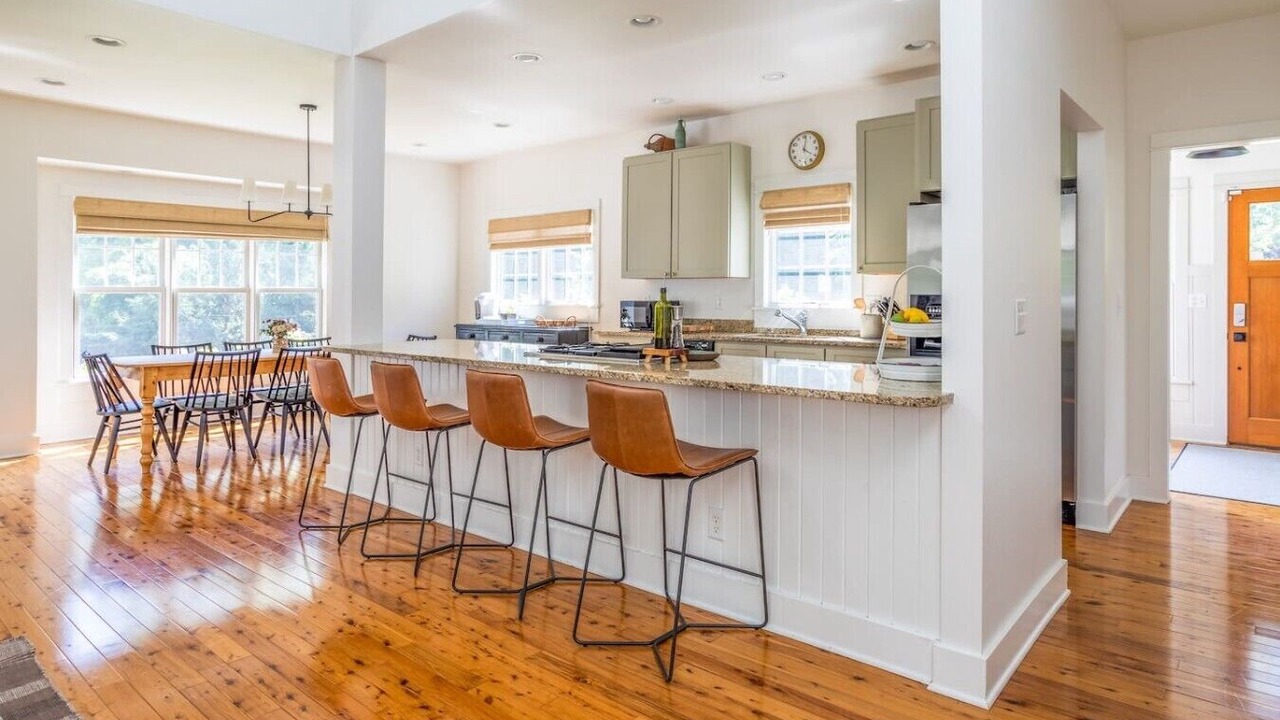 Photo of Kitchen in Lakeside