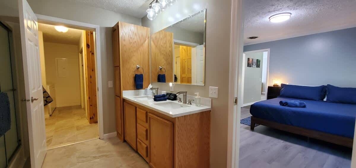 Photo of Bedroom in Bellaire