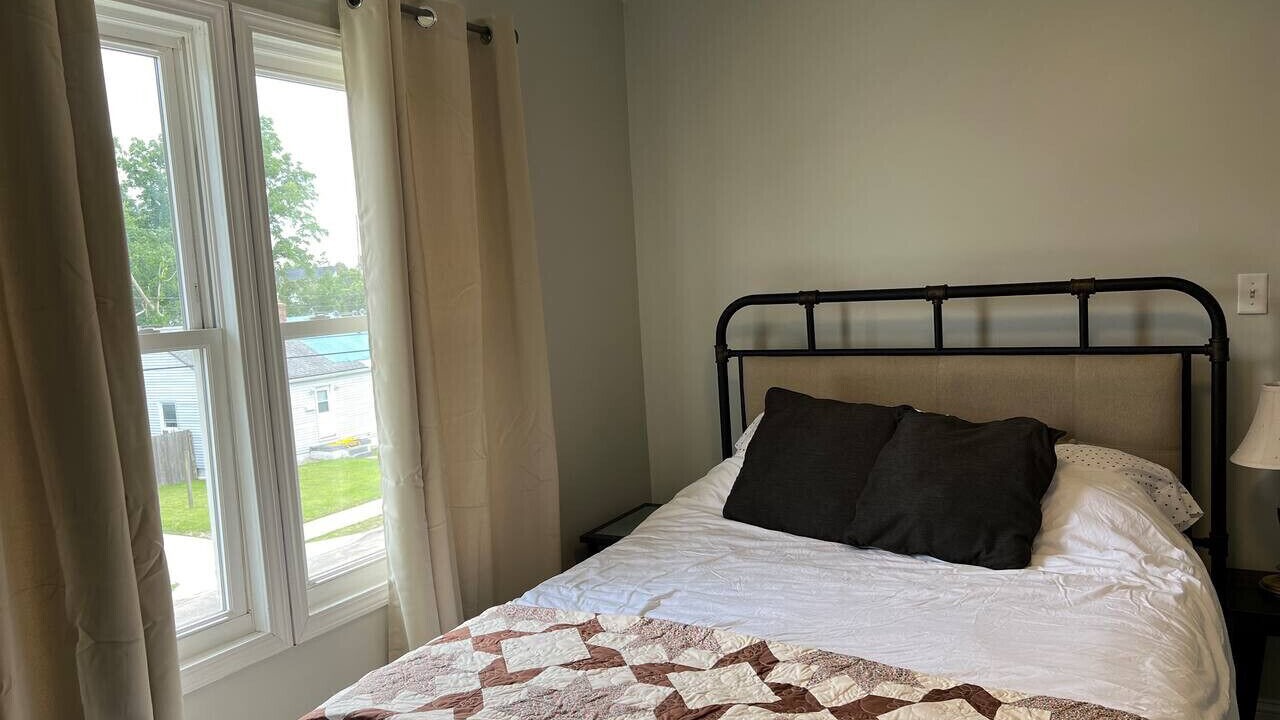 Photo of Bedroom in Northeast South Bend