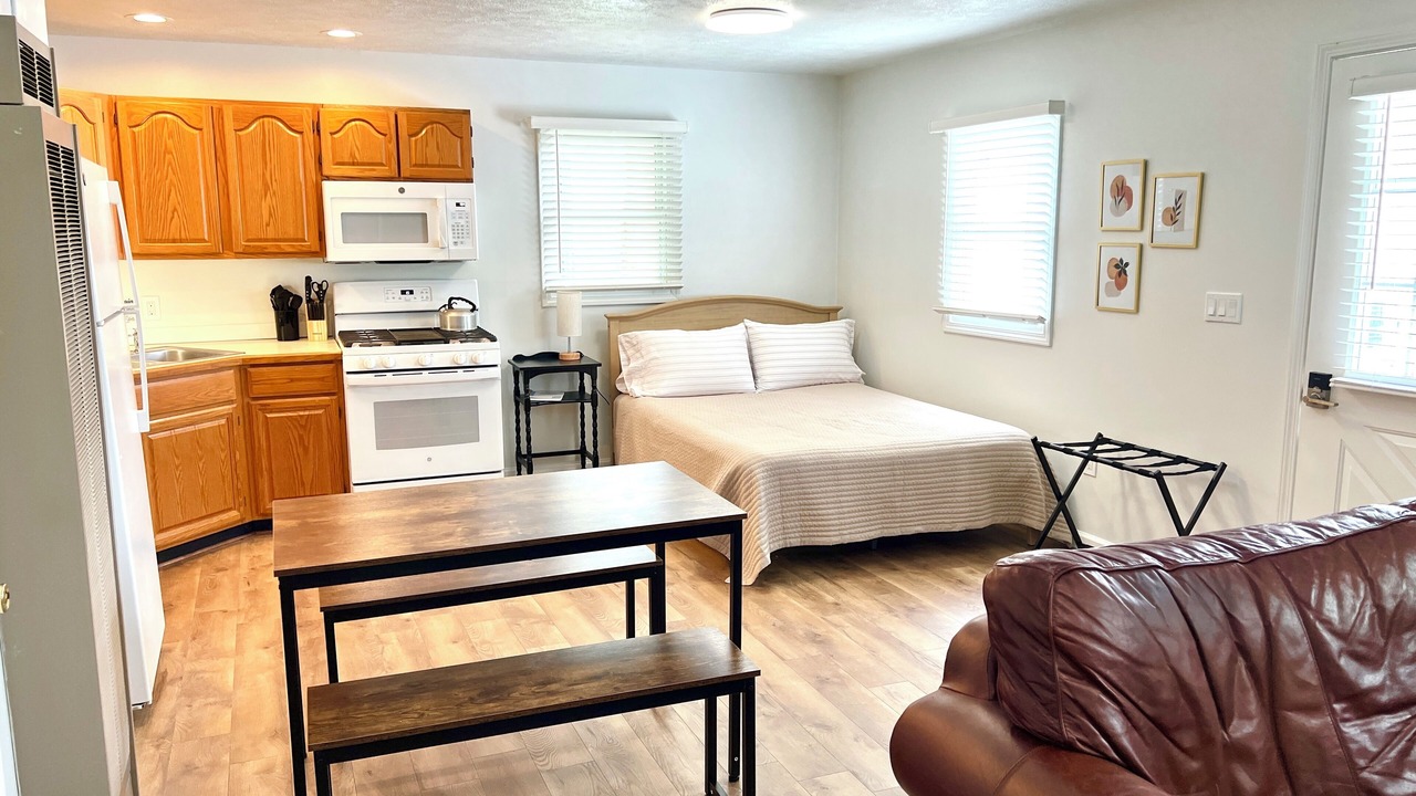 Photo of Bedroom in Norton Shores