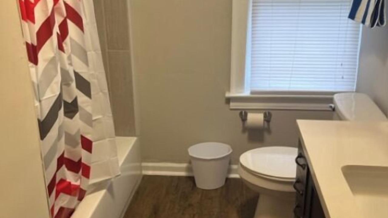 Photo of Bathroom in Whiting