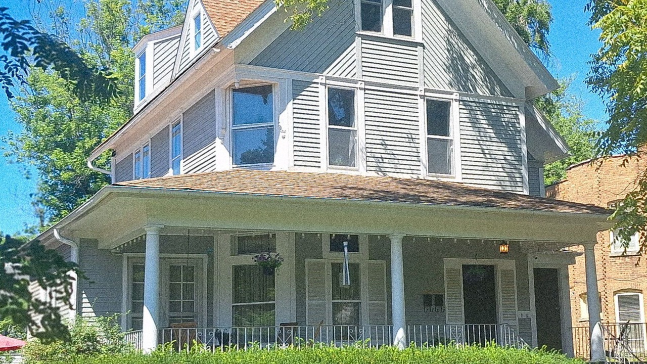 Photo of Others in Oak Park