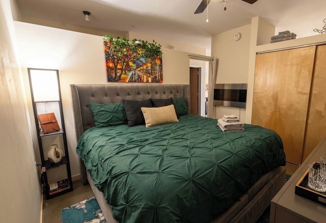 Photo of Bedroom in Midtown
