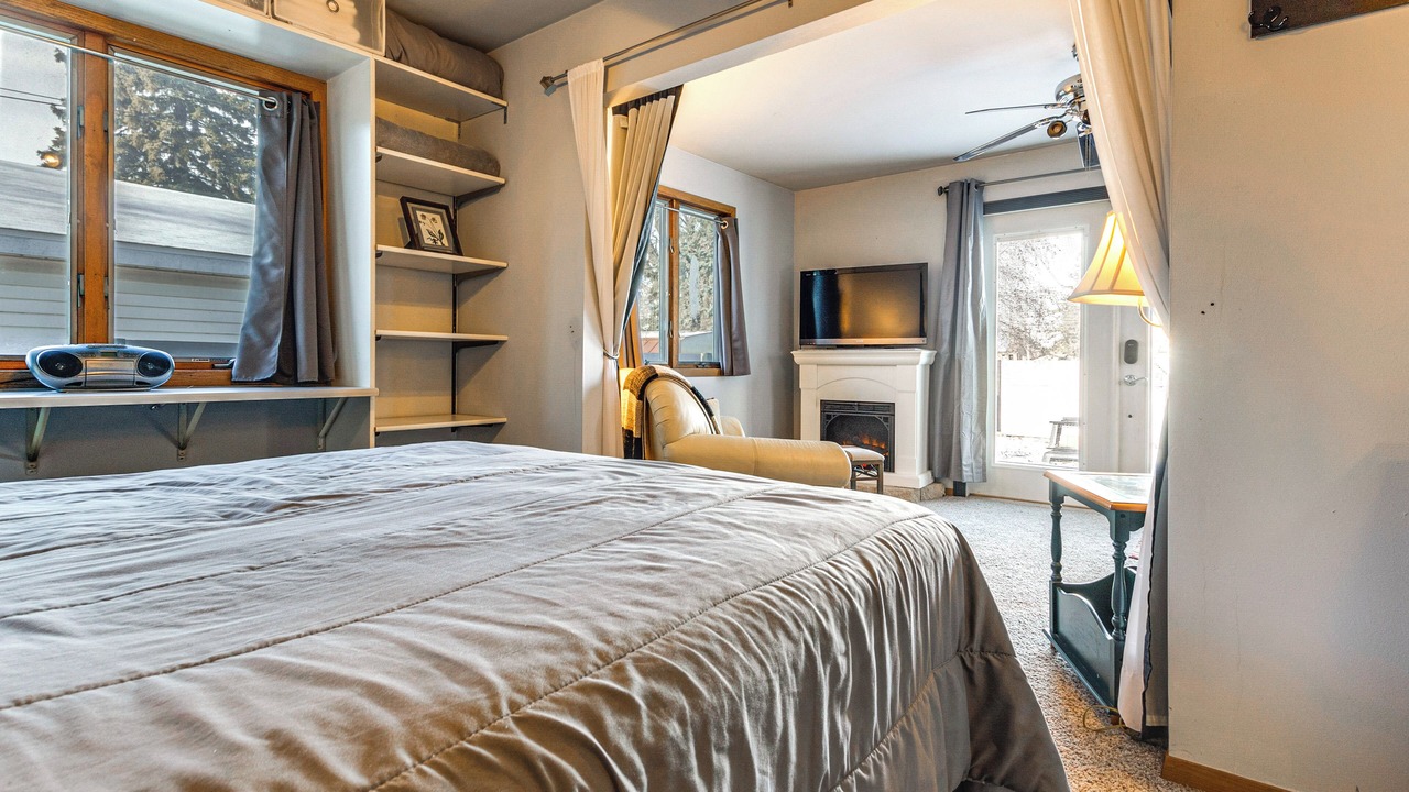 Photo of Bedroom in Neenah