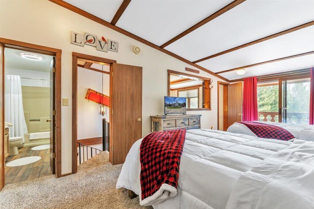 Photo of Bedroom in Mancelona
