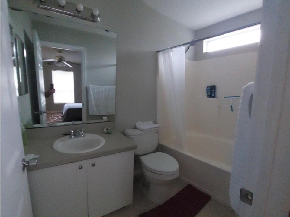 Photo of Bathroom in Fort Pierce
