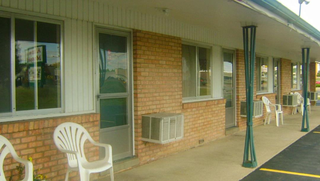 Photo of Others in Alma