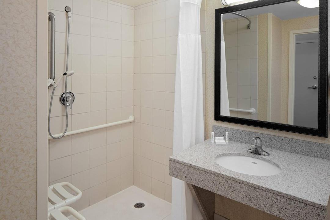 Photo of Bathroom in Romulus