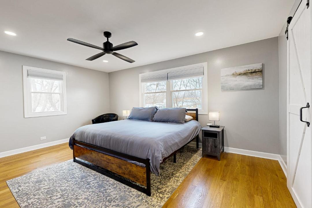 Photo of Bedroom in Channel Lake