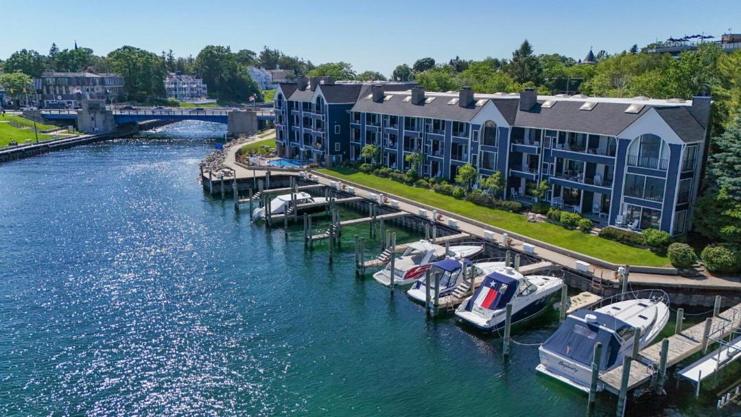 Photo of Others in Charlevoix