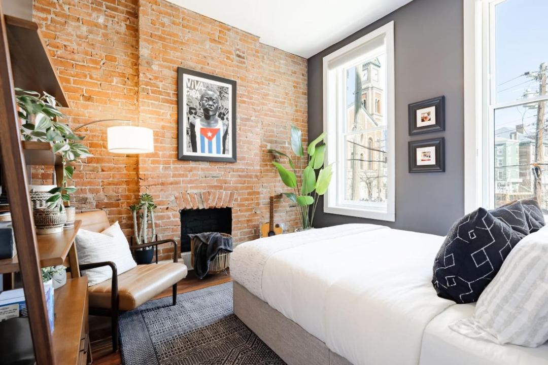Photo of Others in Over-the-Rhine