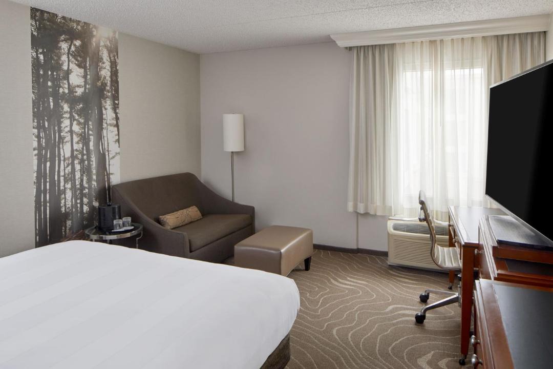 Photo of Bedroom in Romulus