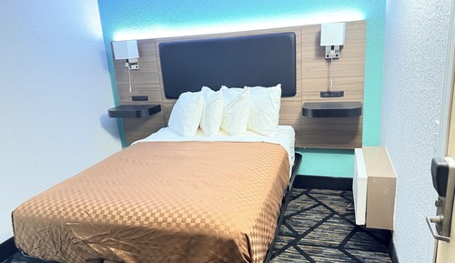 Spruce Suite Double Queen Bed, Balcony