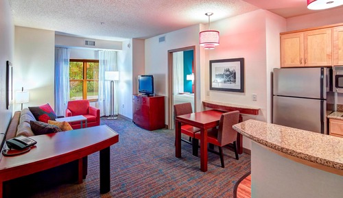 Suite, 1 Bedroom (Hearing Accessible)