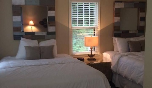 Family Cabin, 2 Bedrooms (Cabin E)