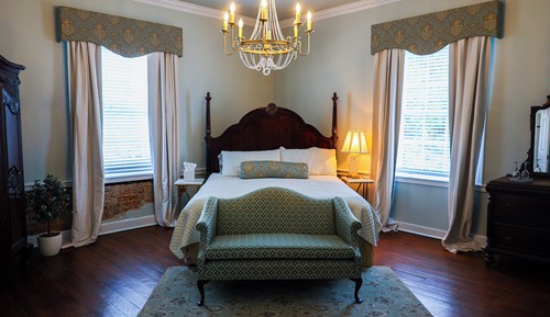 Double Room, 1 King Bed