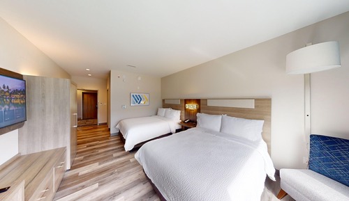 Standard Room, 2 Queen Beds, Accessible Bathtub (Communications, Mobility Accessible)