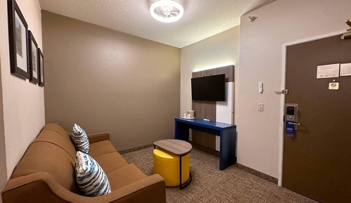 Suite, 1 Queen Bed with Sofa bed, Accessible, Non Smoking