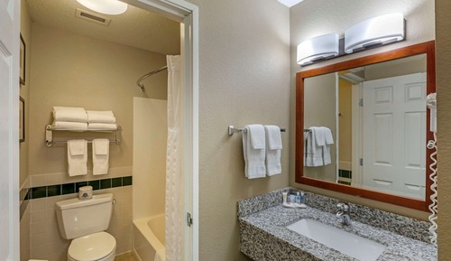 Suite, 1 Queen Bed with Sofa bed, Non Smoking